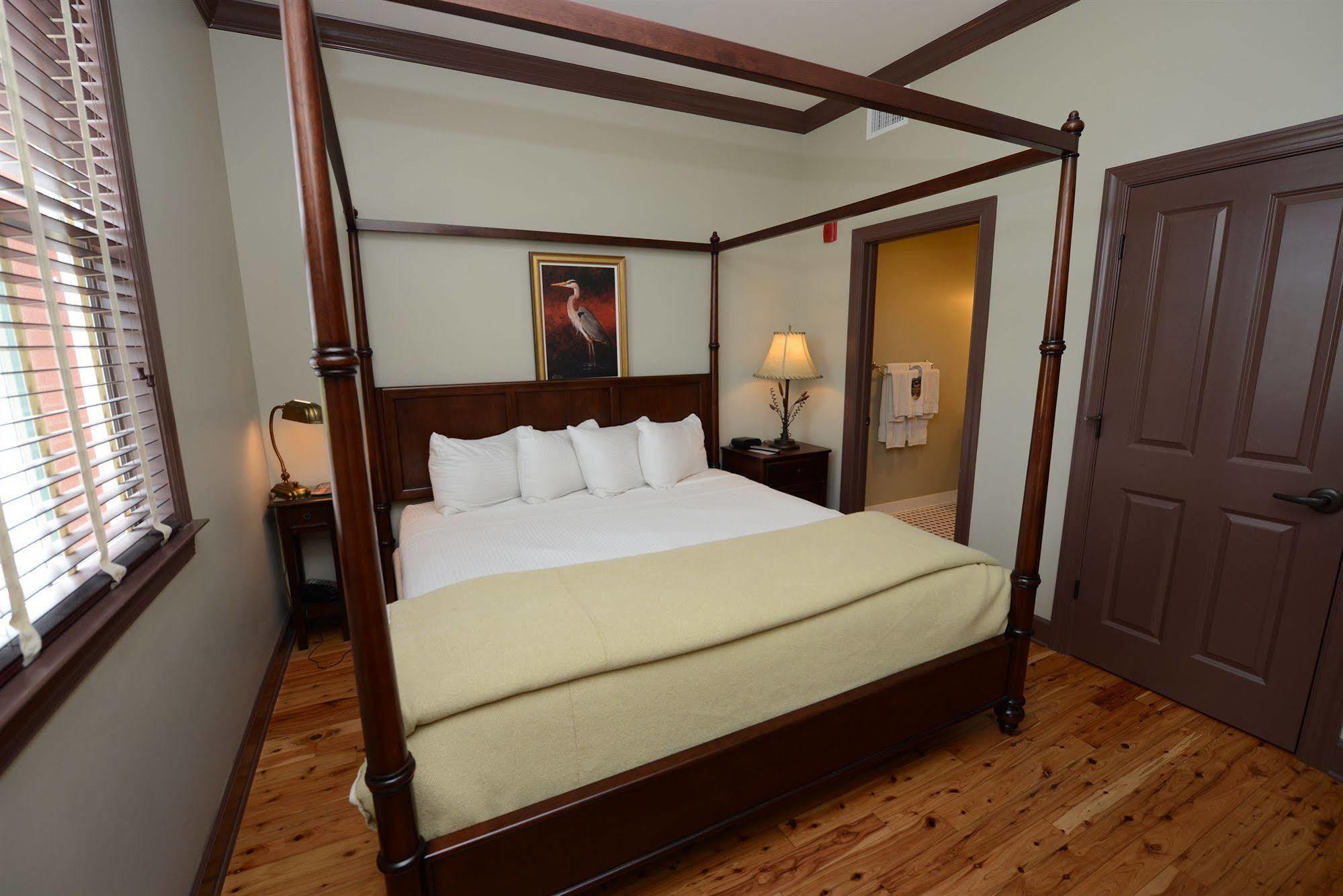 Water Street Hotel & Marina, Ascend Hotel Collection Apalachicola Eksteriør billede